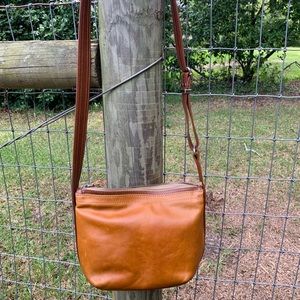 Rough & Tumble saddle leather small duffel